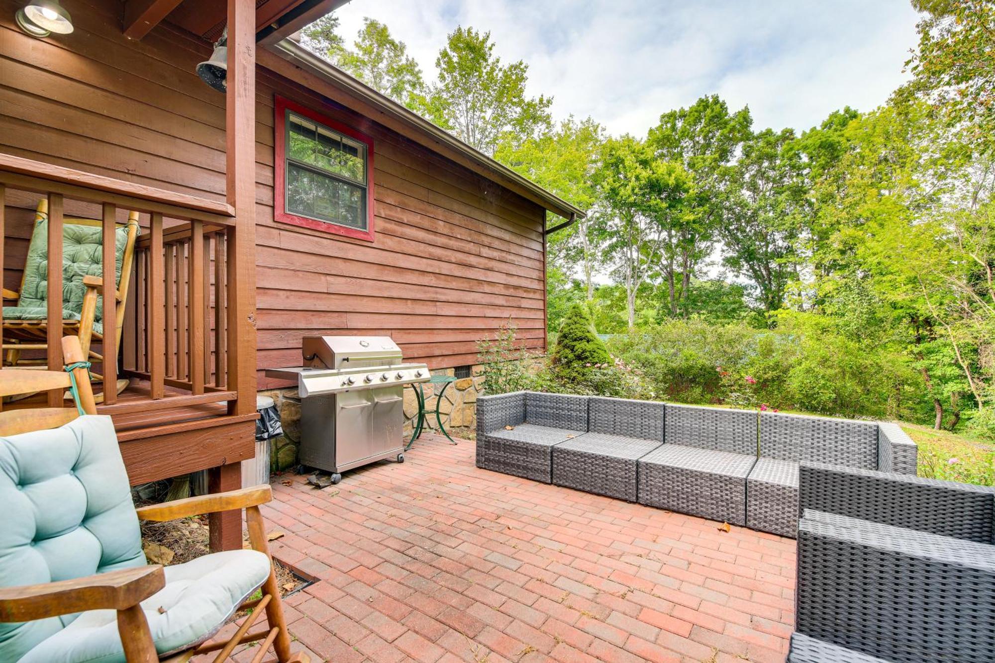 Pet-Friendly Sevierville Rental With Private Hot Tub 外观 照片