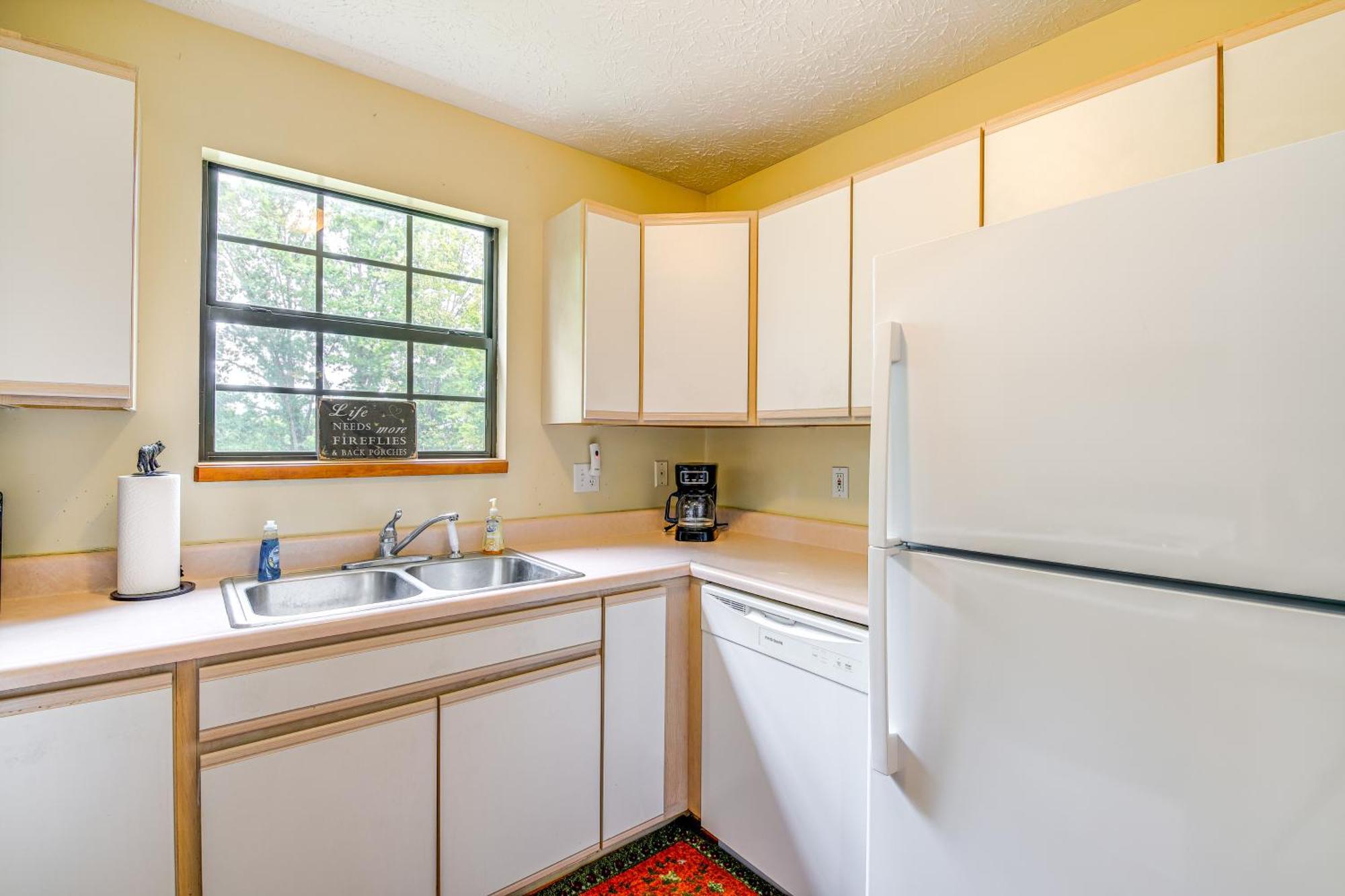 Pet-Friendly Sevierville Rental With Private Hot Tub 外观 照片