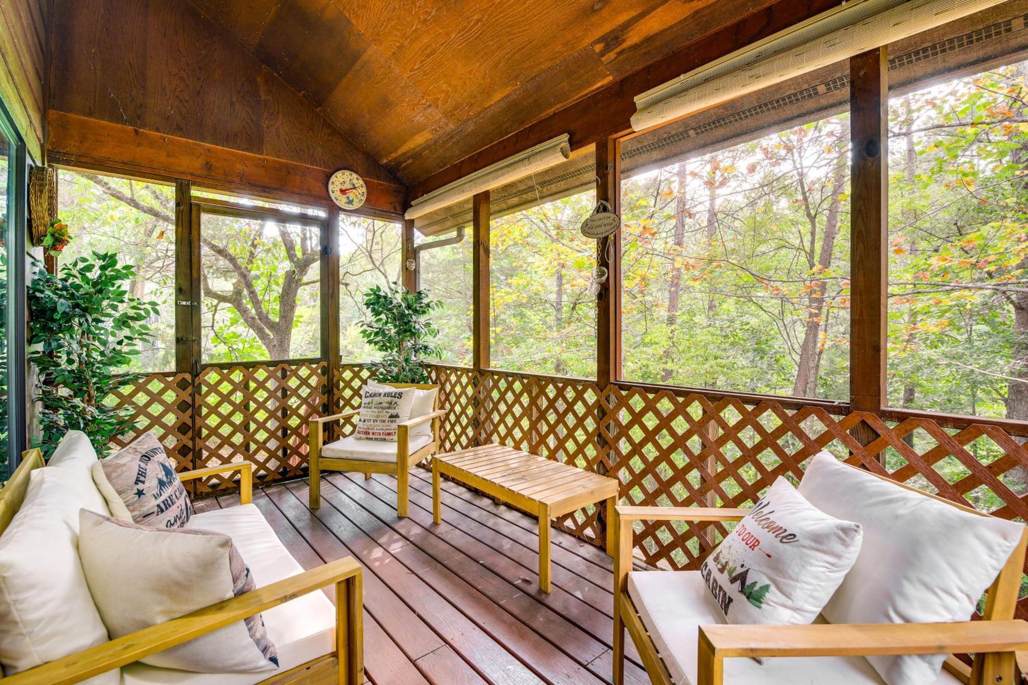 Pet-Friendly Sevierville Rental With Private Hot Tub 外观 照片